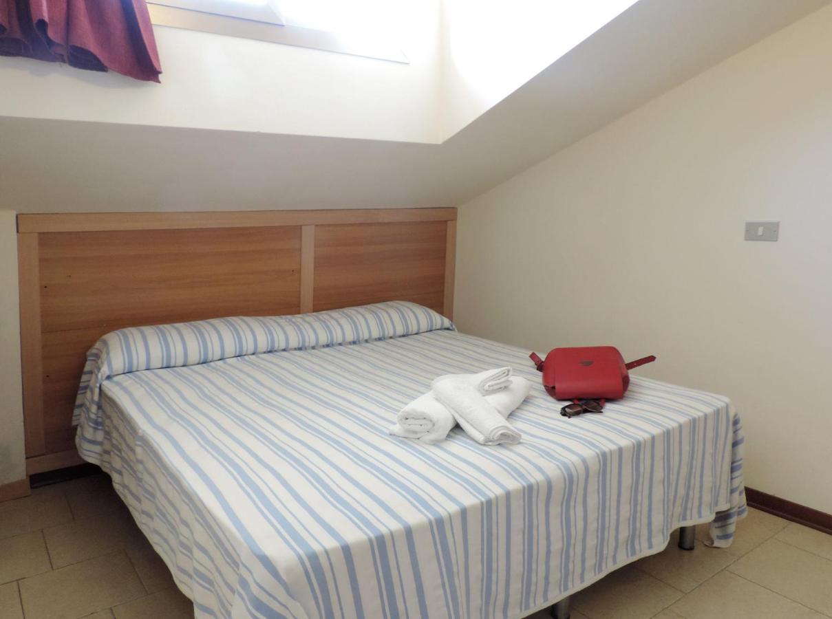 Hotel Saturno ลิโดดิเยโซโล ภายนอก รูปภาพ